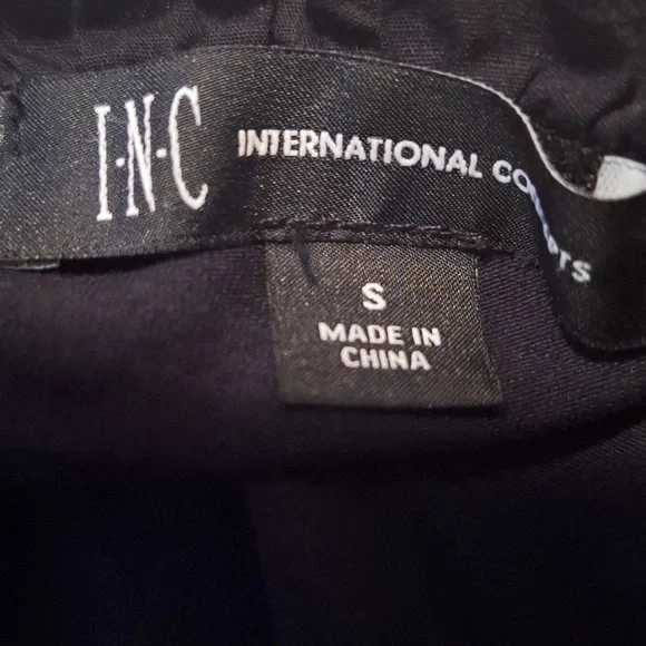 Embroiderd Top - Picture 8 of 9